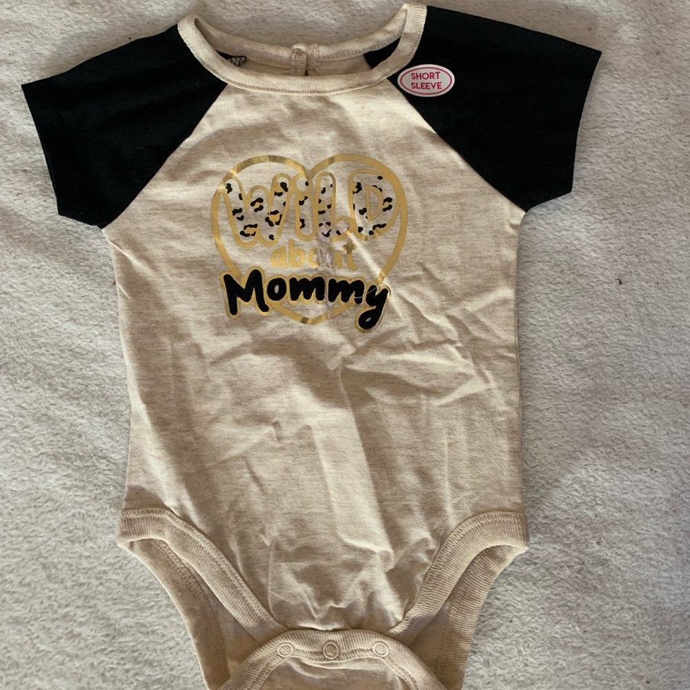 mommy onesie